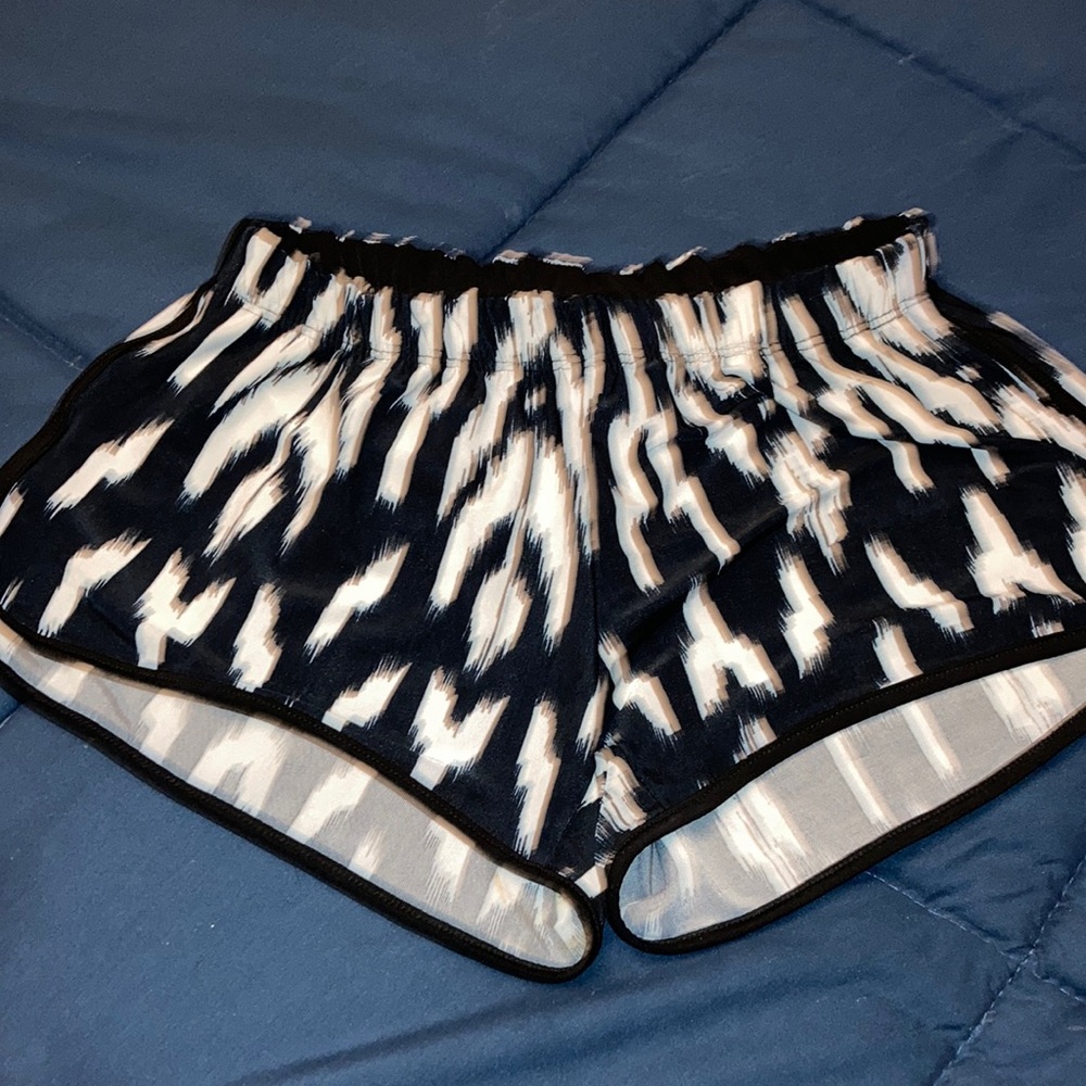 So Nikki shorts 🚩3/$15